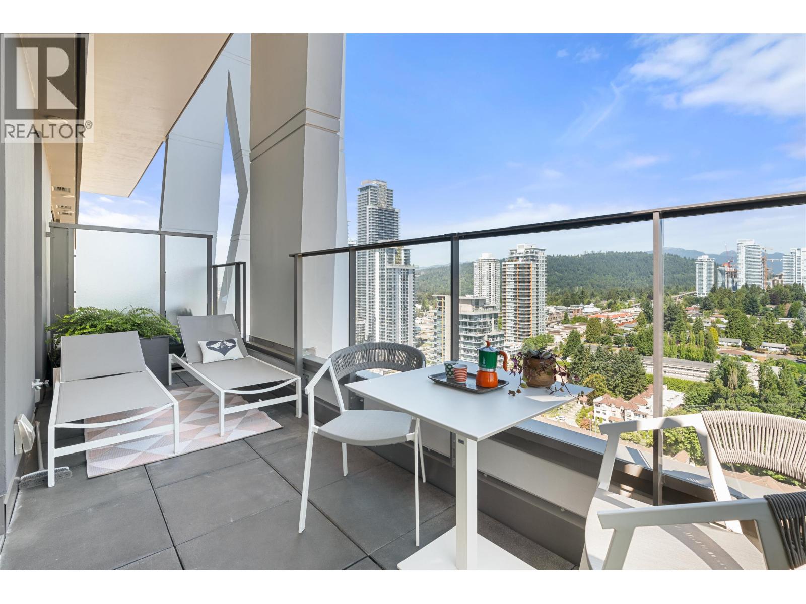 2402 450 WESTVIEW STREET, Coquitlam