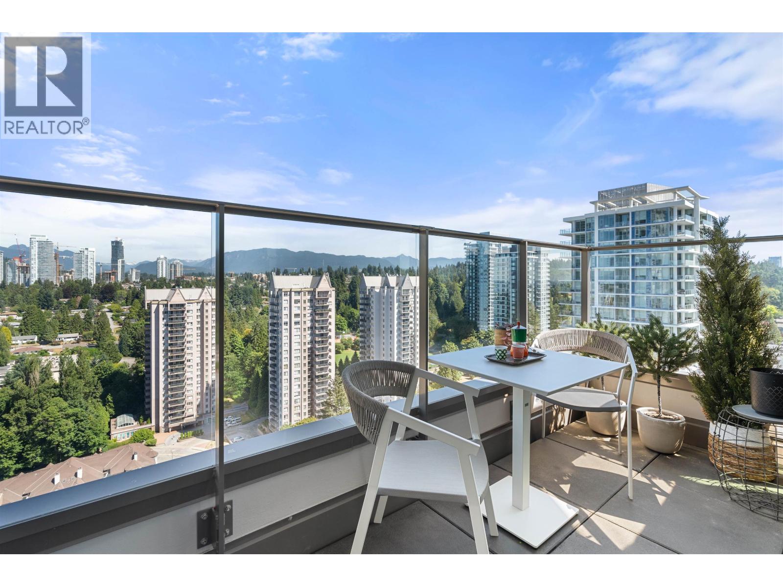 2402 450 WESTVIEW STREET, Coquitlam