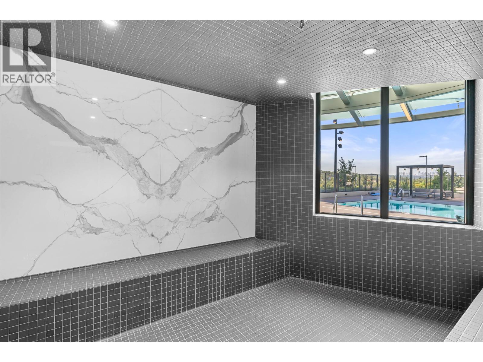 2402 450 WESTVIEW STREET, Coquitlam