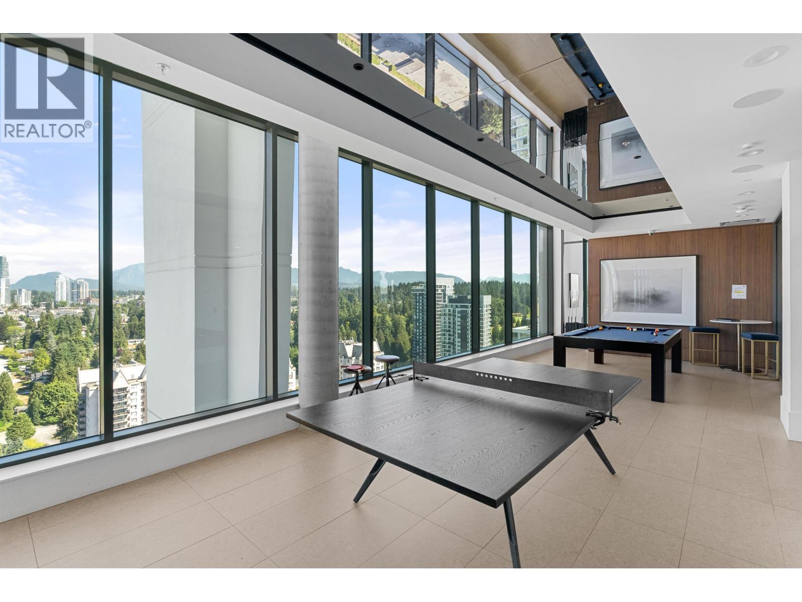 2402 450 WESTVIEW STREET, Coquitlam