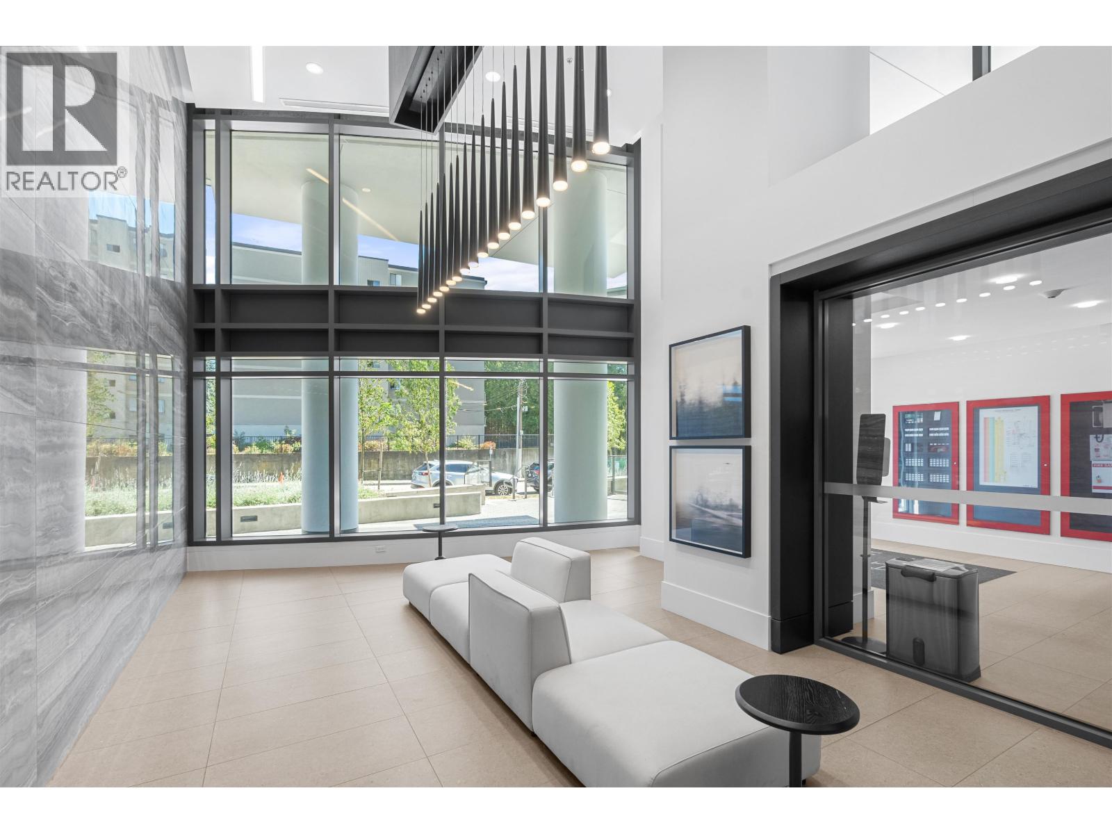 2402 450 WESTVIEW STREET, Coquitlam