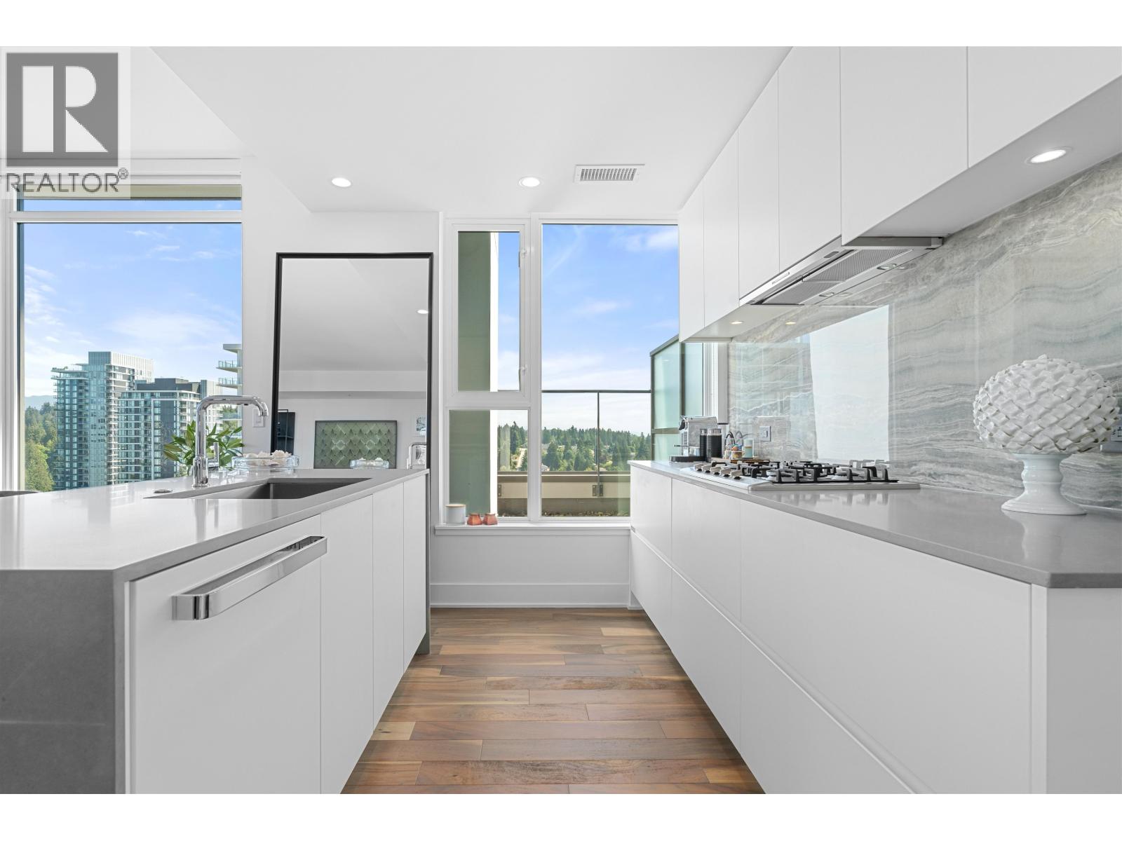 2402 450 WESTVIEW STREET, Coquitlam