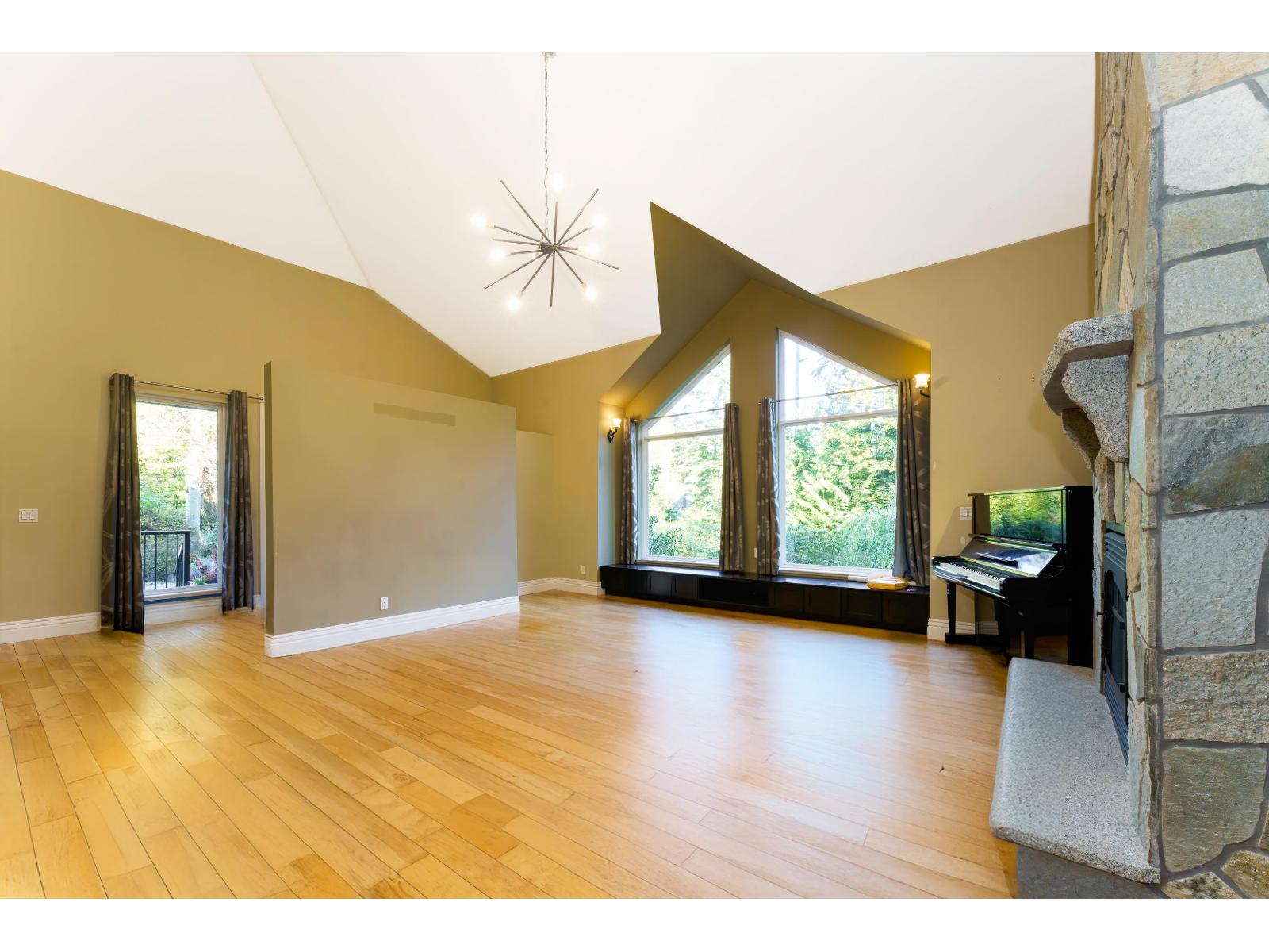 12668 CATHY CRESCENT, Mission