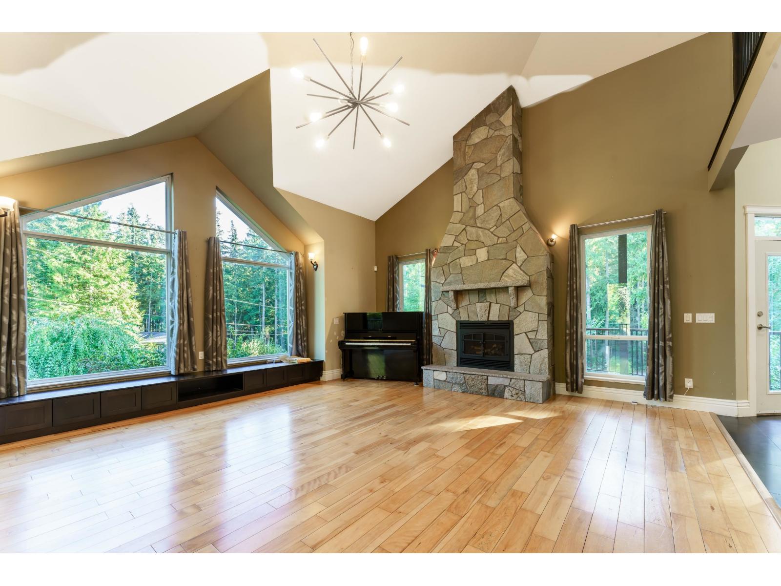 12668 CATHY CRESCENT, Mission