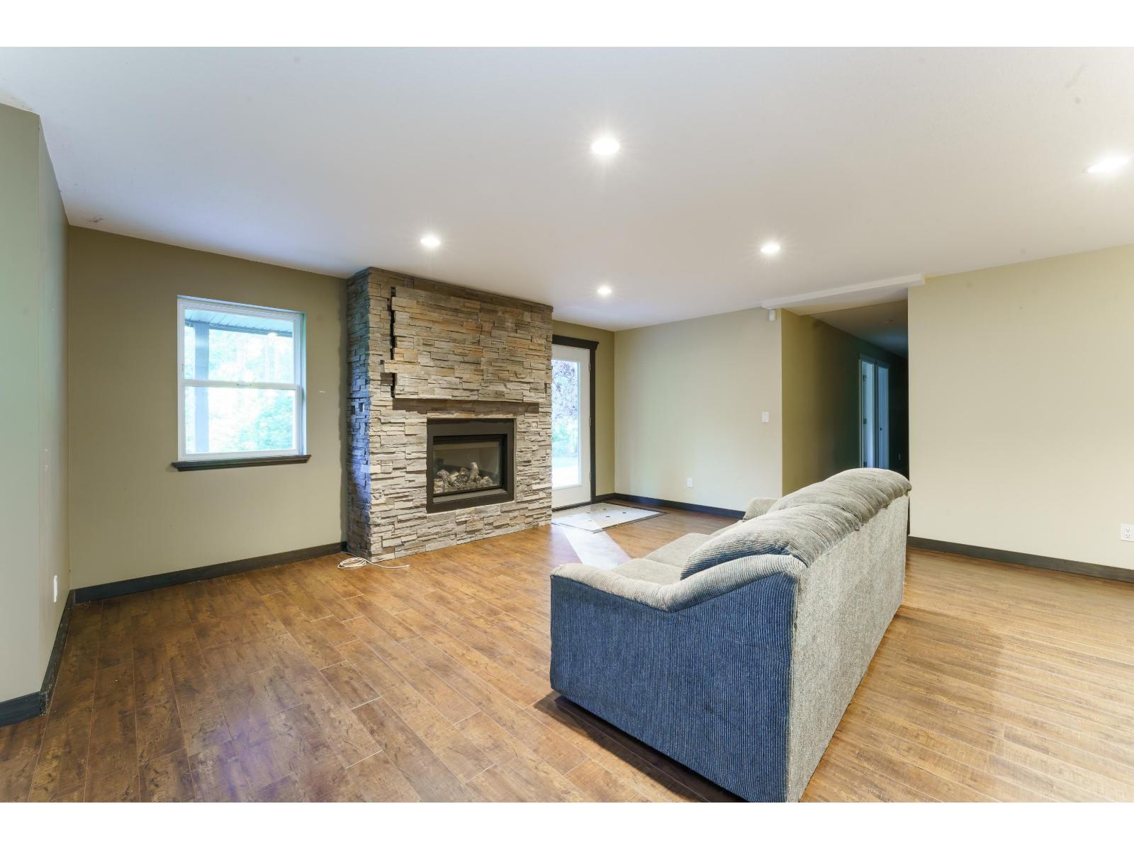 12668 CATHY CRESCENT, Mission