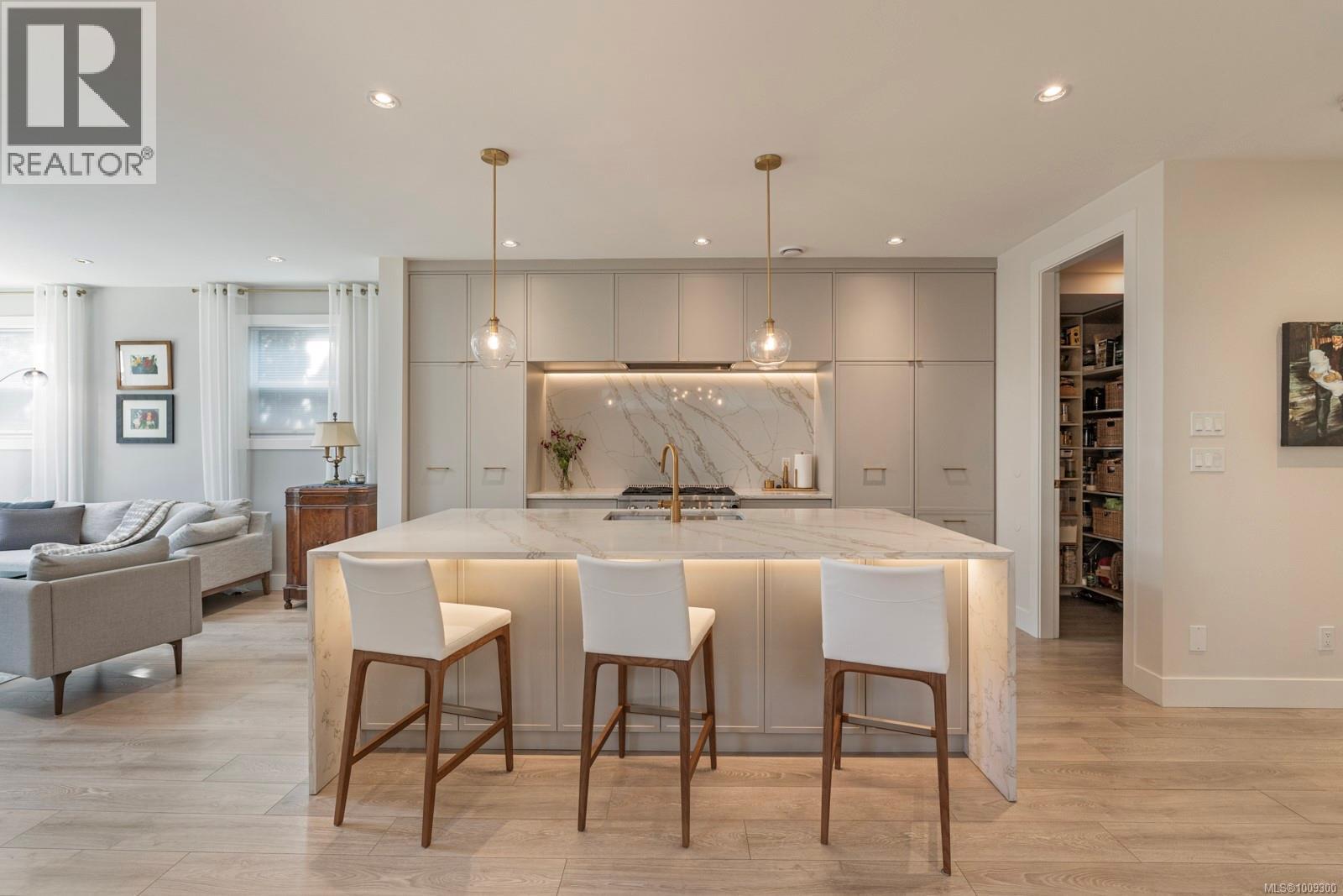 1158 Craigflower Rd, Esquimalt