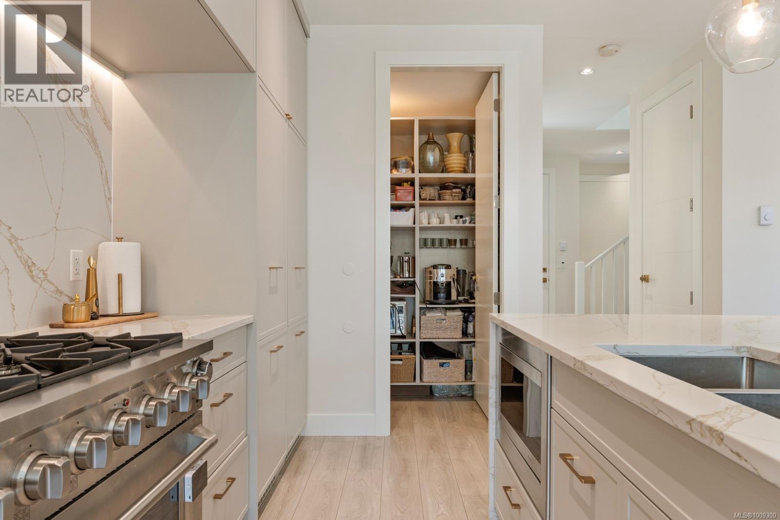 1158 Craigflower Rd, Esquimalt