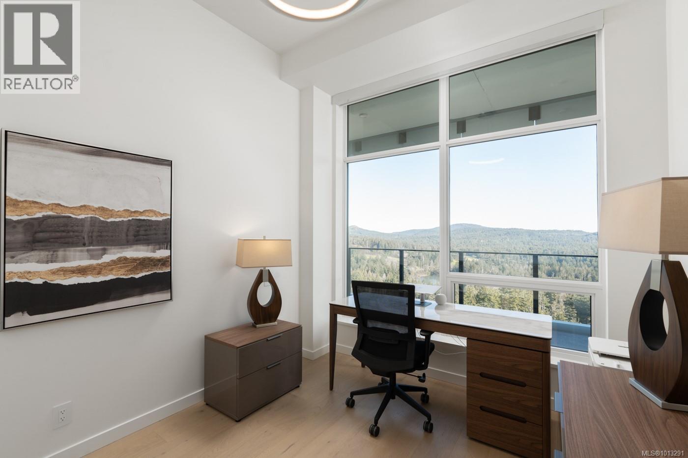 1702 2000 Hannington Road, Langford
