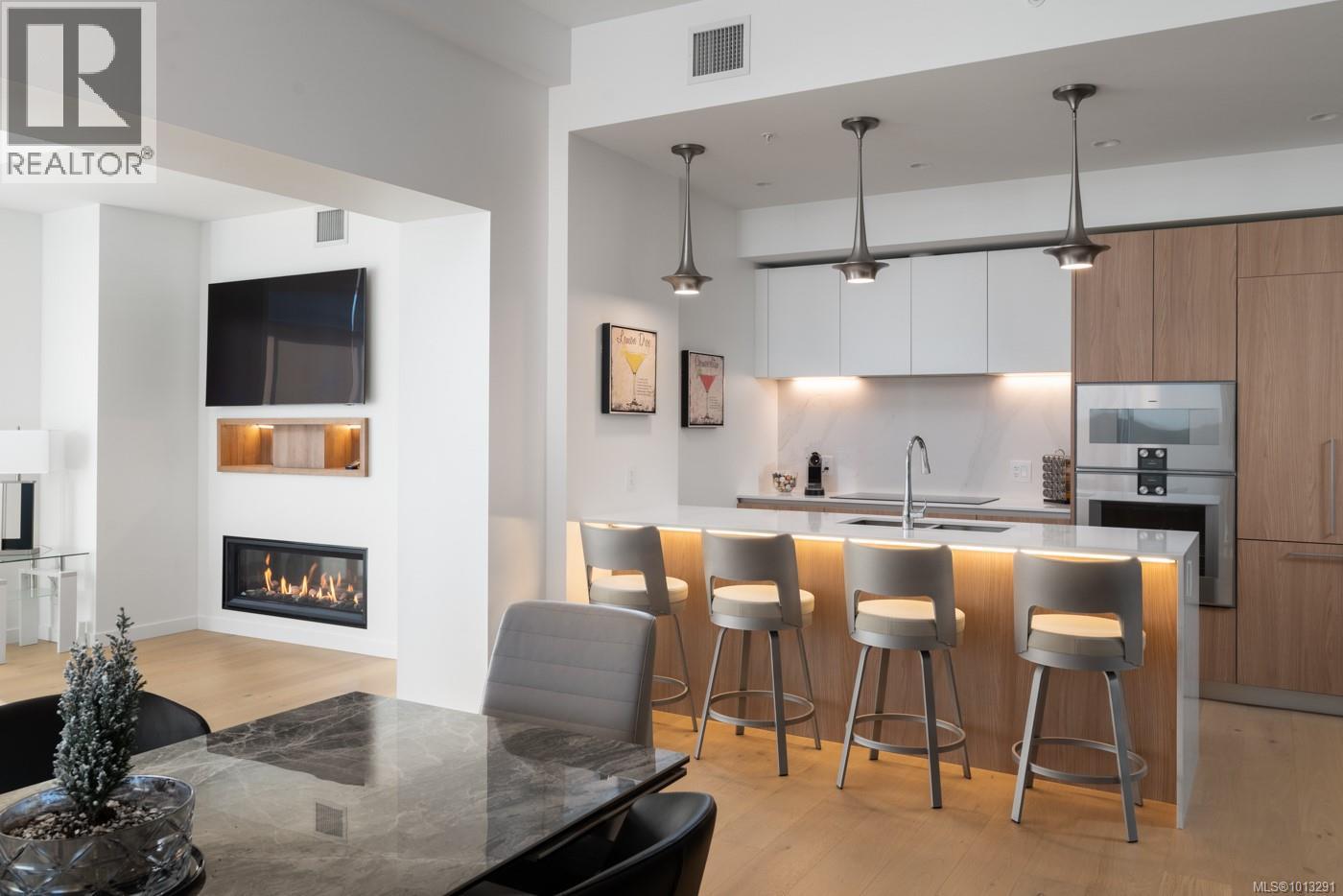 1702 2000 Hannington Road, Langford