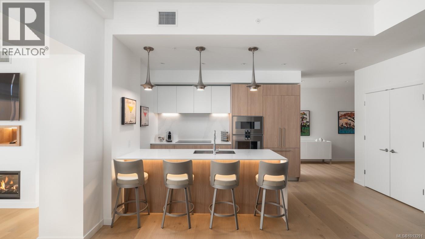 1702 2000 Hannington Road, Langford