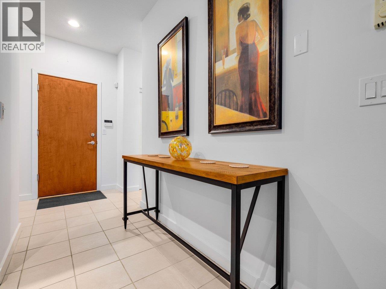 #207-1175 55 Street, Delta