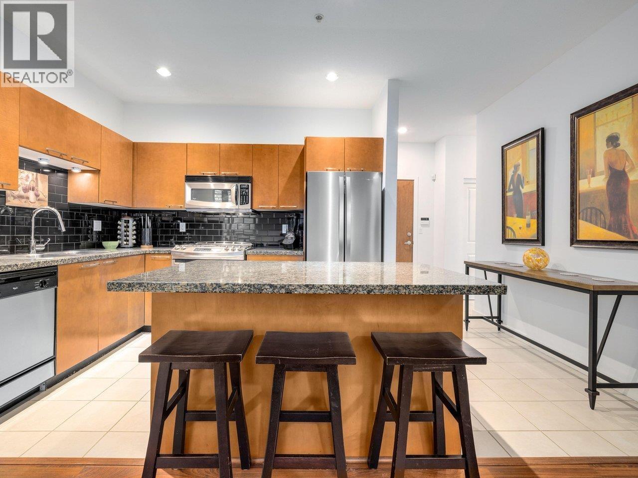 #207-1175 55 Street, Delta