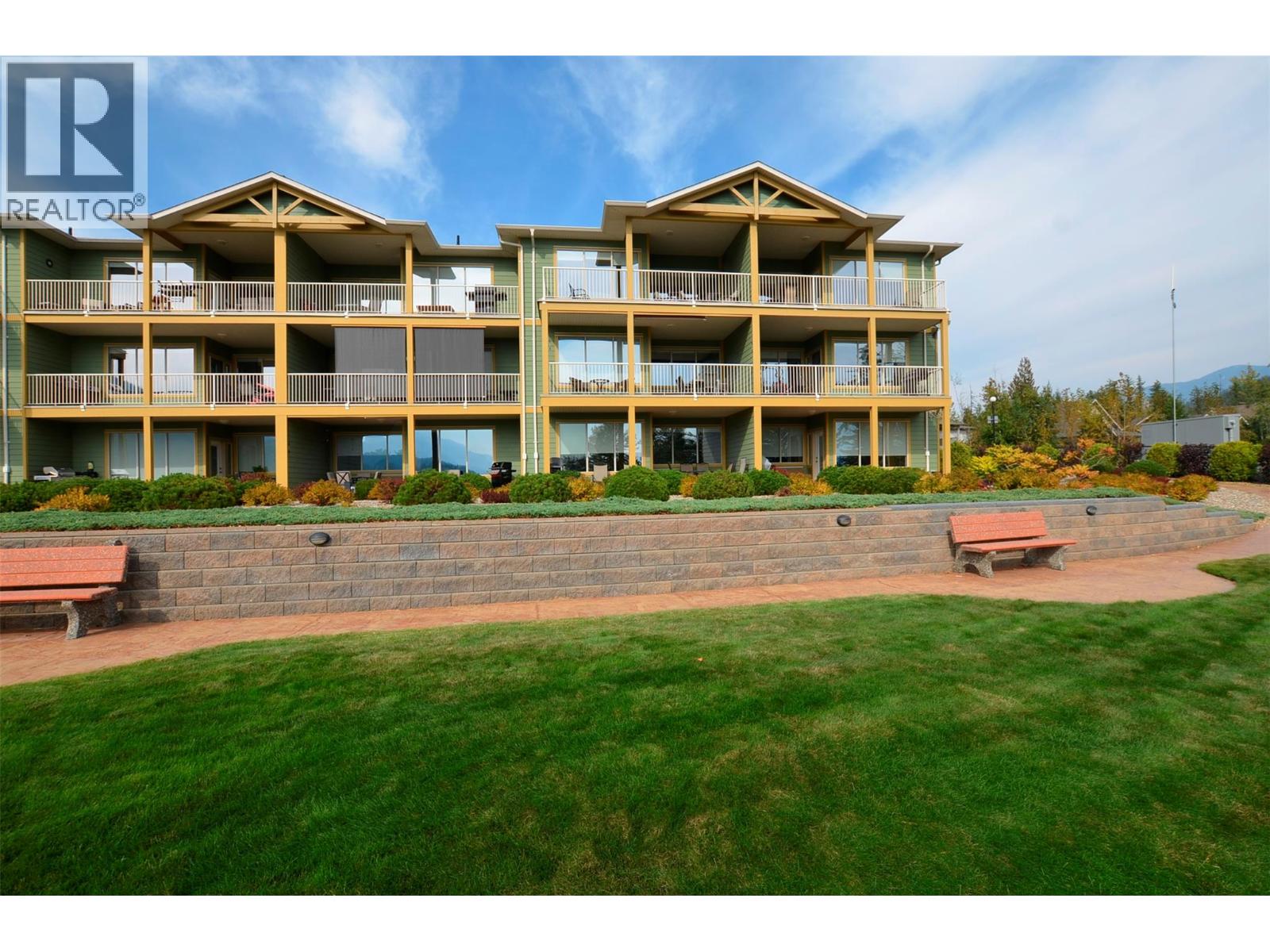 3460 PARKWAY Road Unit# #A201, Enderby