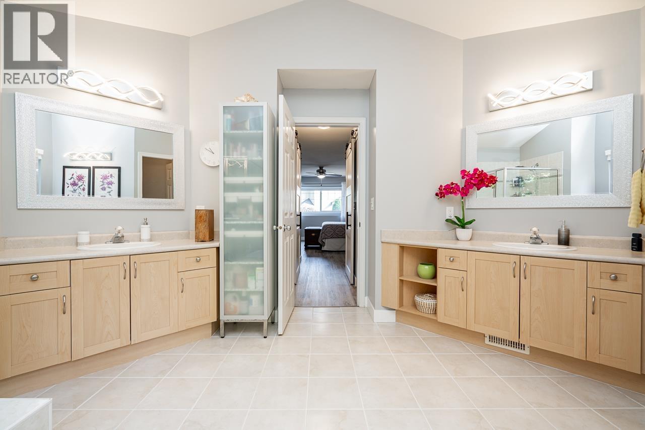 31 23281 KANAKA WAY, Maple Ridge