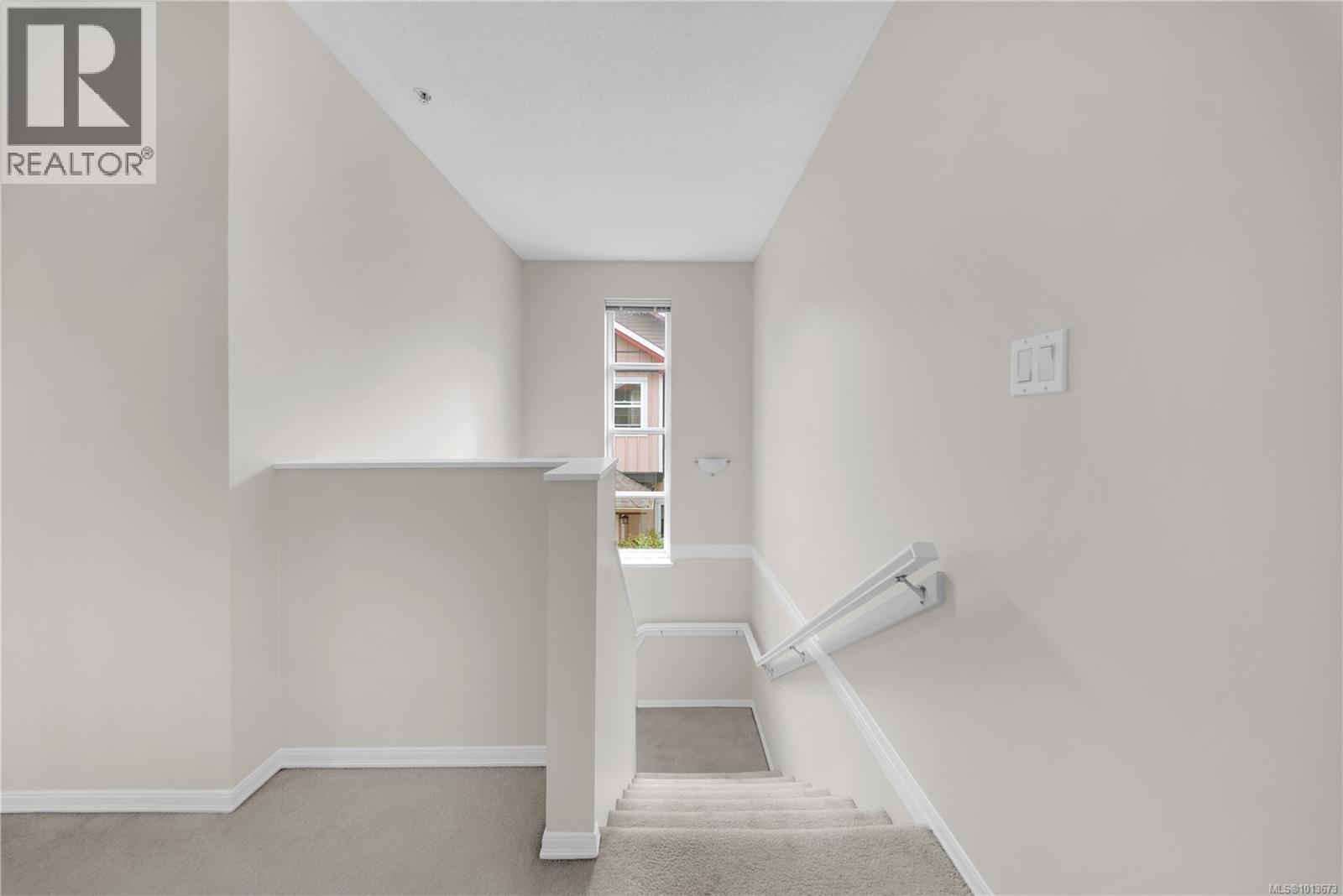 2260 Kinross Ave, Oak Bay