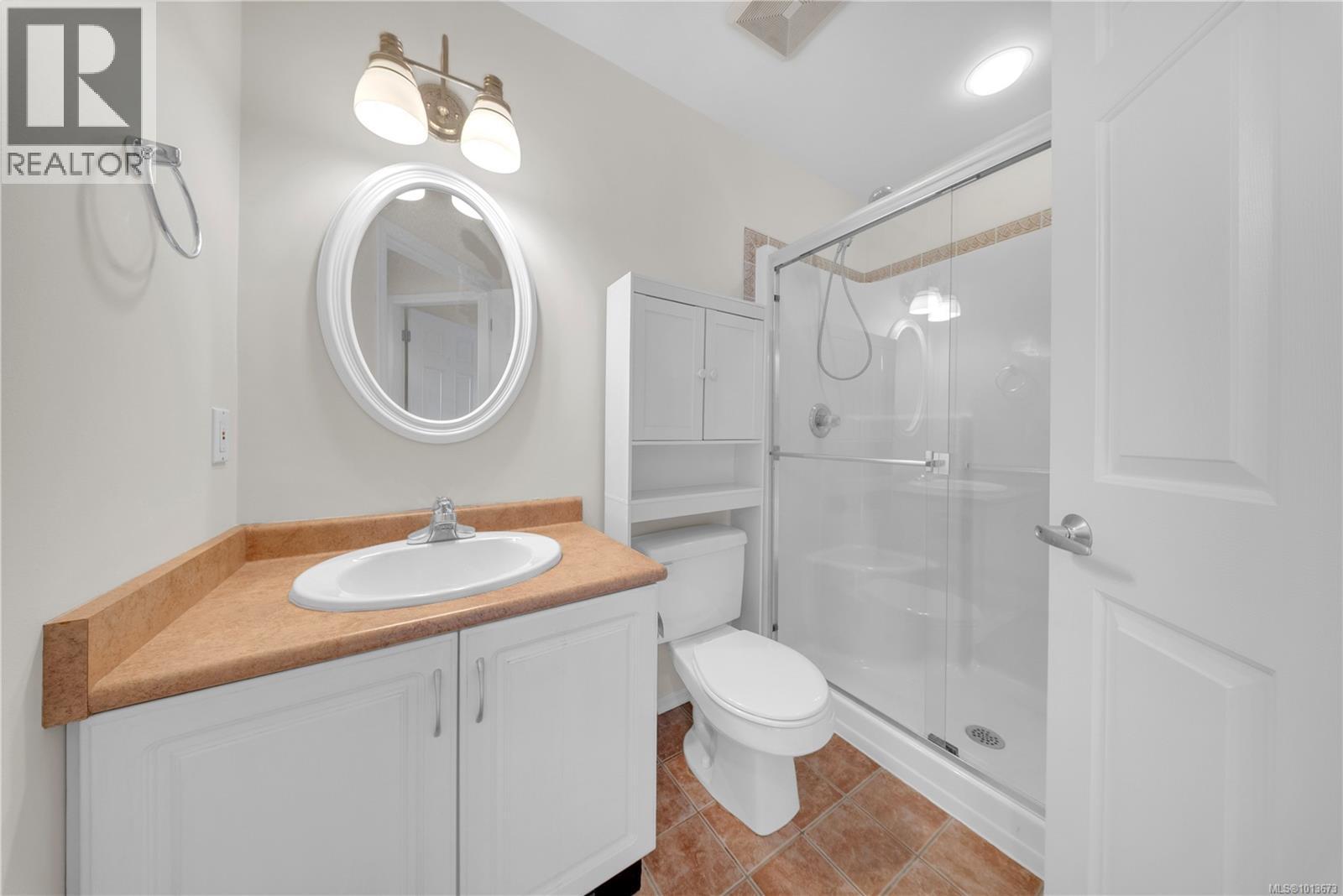 2260 Kinross Ave, Oak Bay