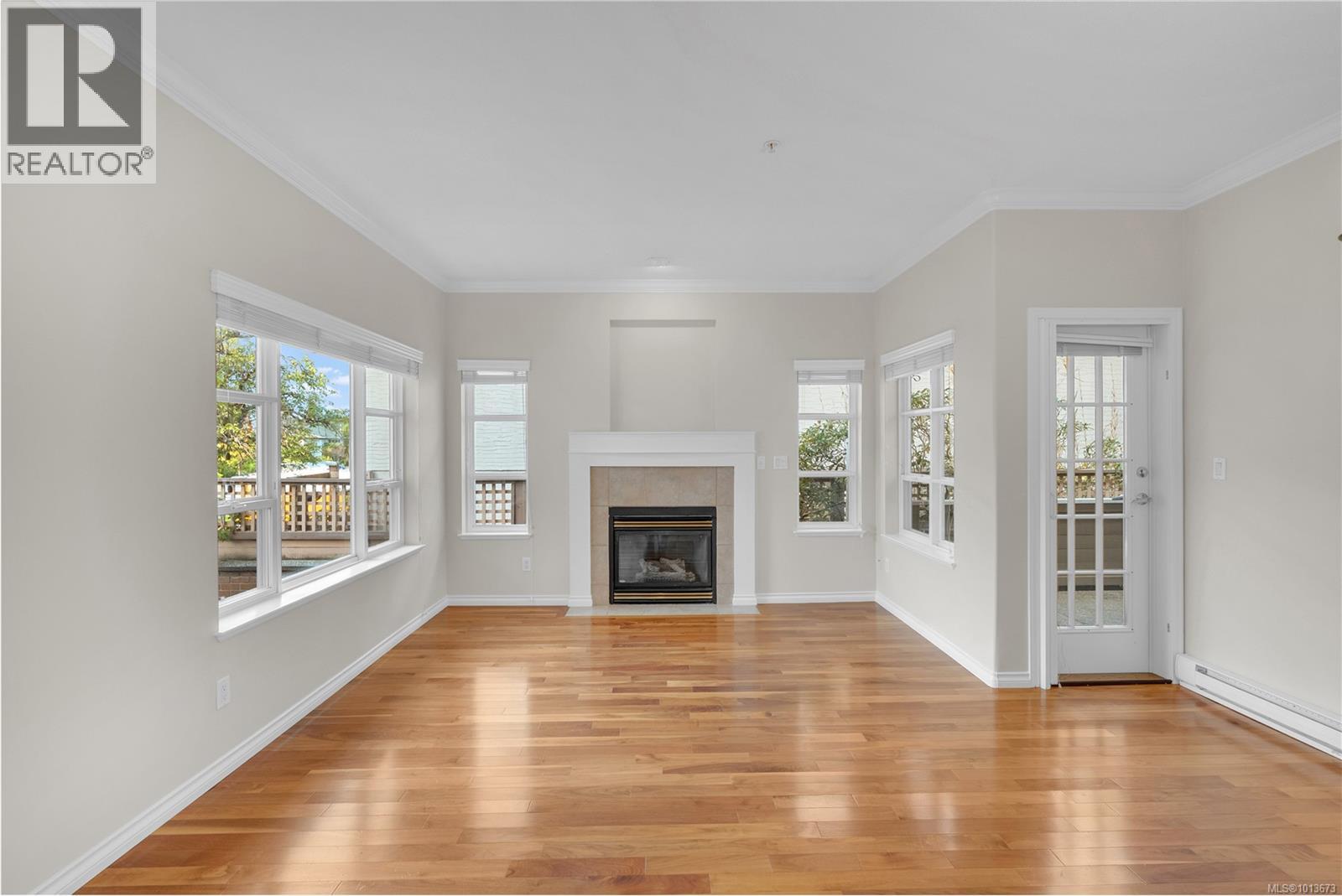 2260 Kinross Ave, Oak Bay