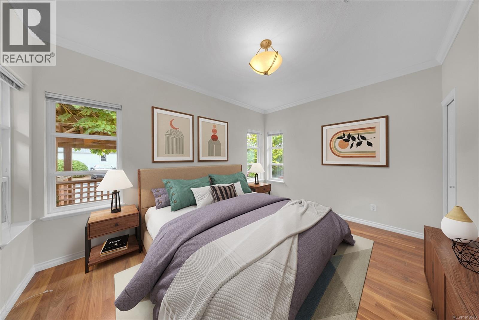2260 Kinross Ave, Oak Bay