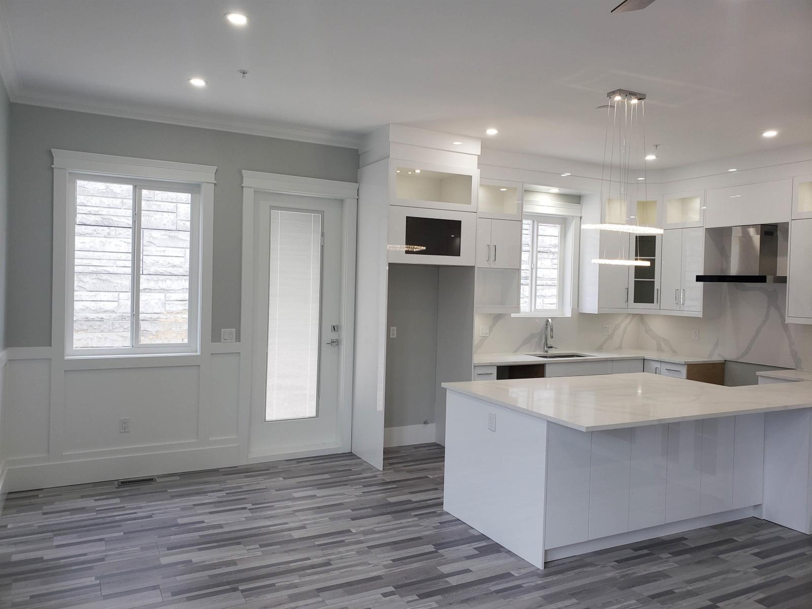 34007 BARKER COURT, Mission