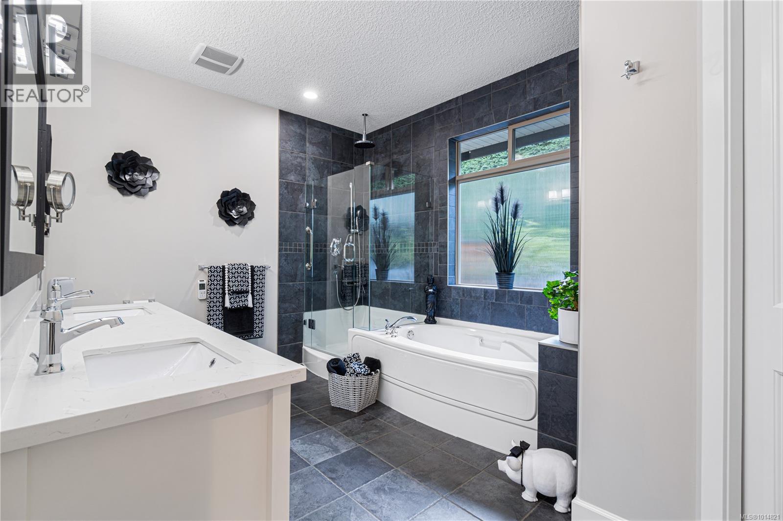 1496 Sumar Lane, French Creek