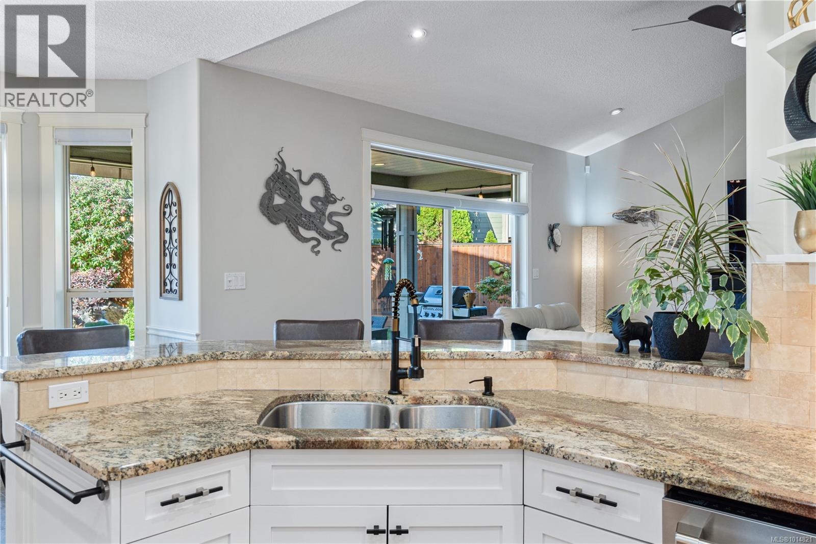 1496 Sumar Lane, French Creek