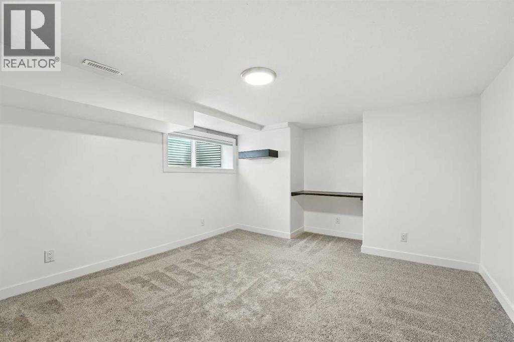 6 Wiltshire Place, Red Deer