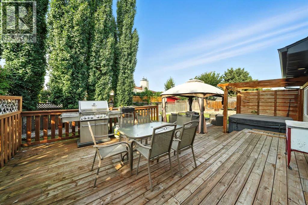 6 Wiltshire Place, Red Deer