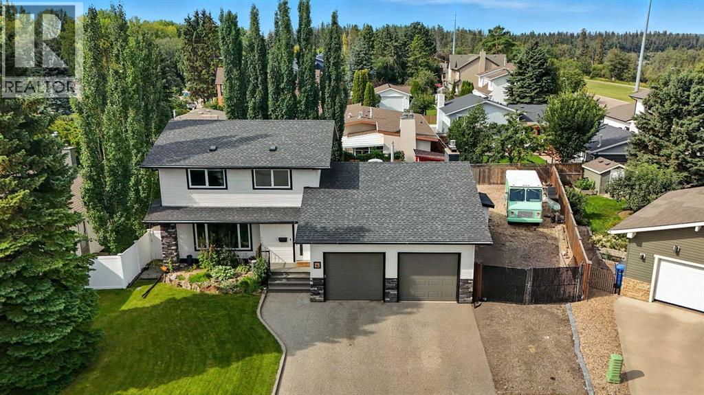 6 Wiltshire Place, Red Deer