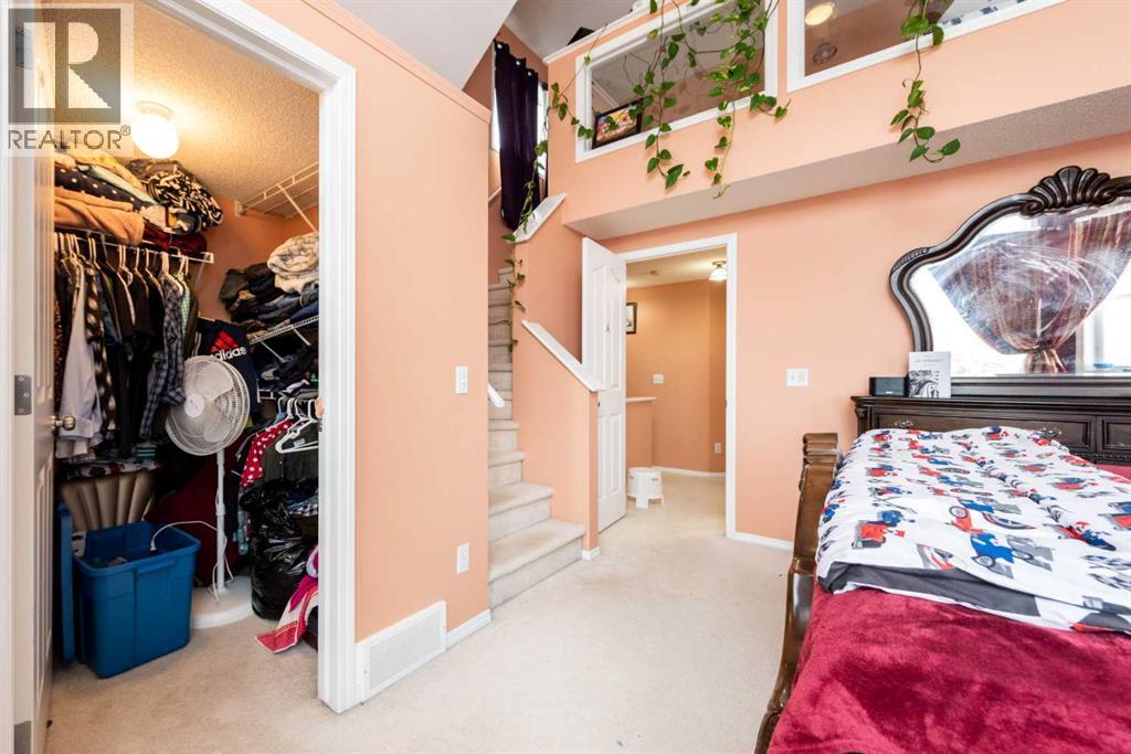 Single Family House for Sale in  Taravista Mews NE Taradale Calgary 
