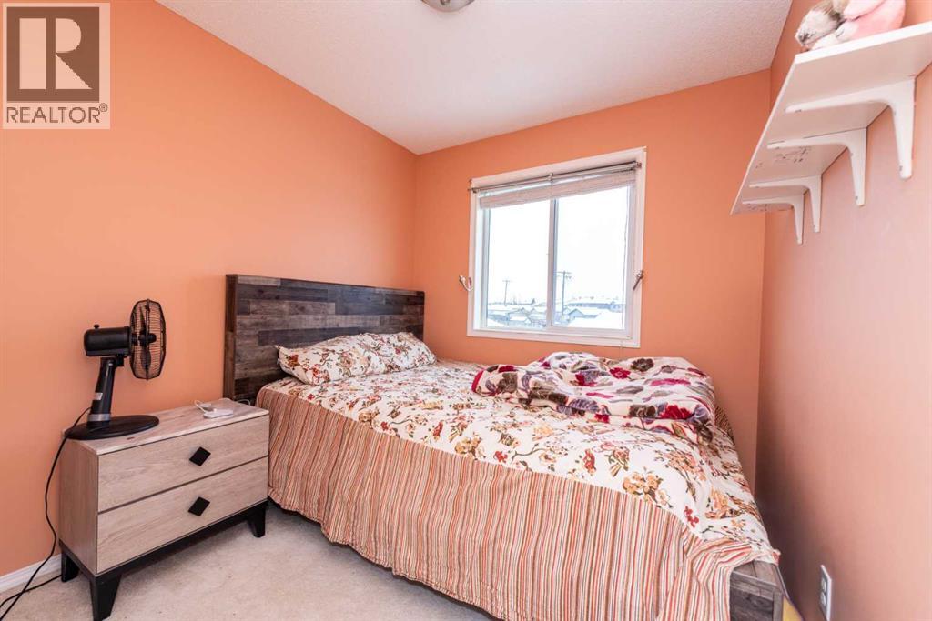 Single Family House for Sale in  Taravista Mews NE Taradale Calgary 