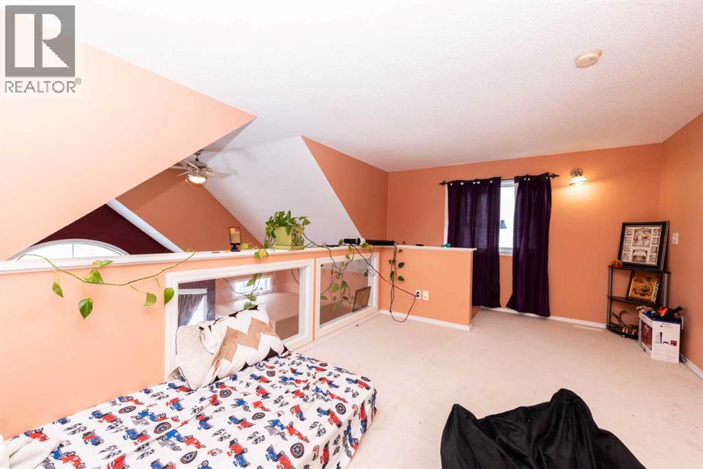 Single Family House for Sale in  Taravista Mews NE Taradale Calgary 