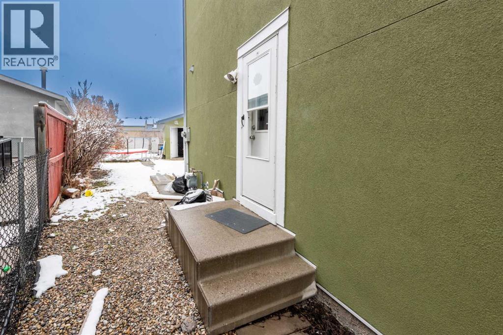 Single Family House for Sale in  Taravista Mews NE Taradale Calgary 