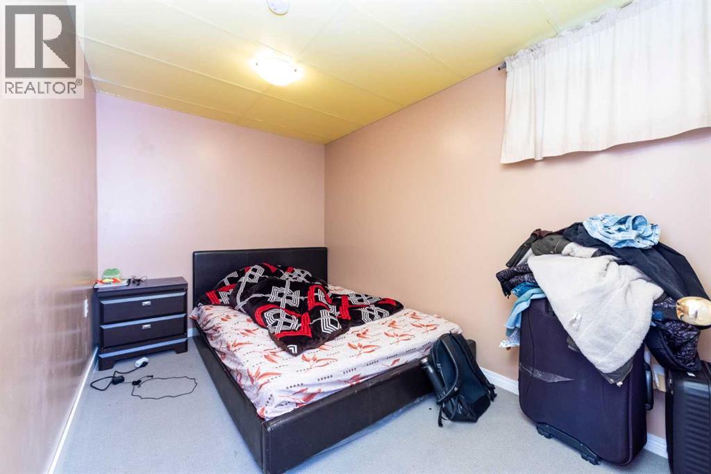 Single Family House for Sale in  Taravista Mews NE Taradale Calgary 