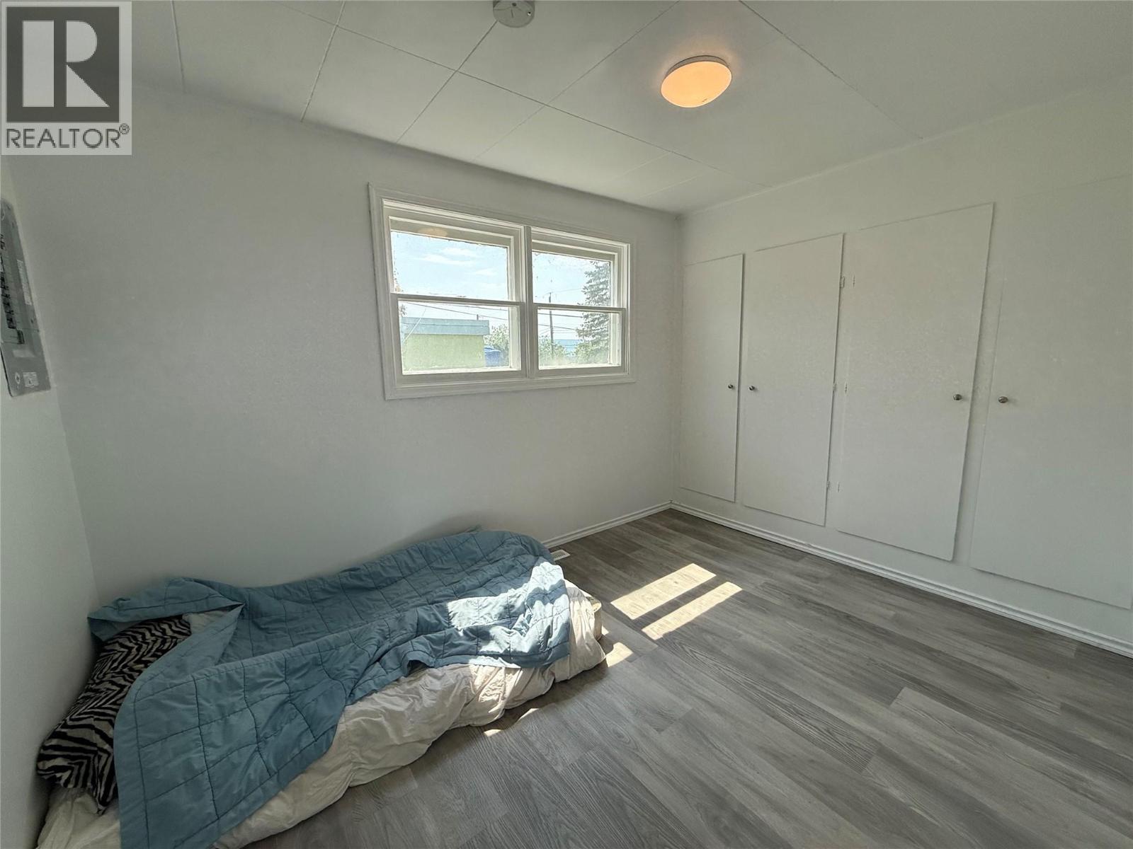 9713 9 Street, Dawson Creek