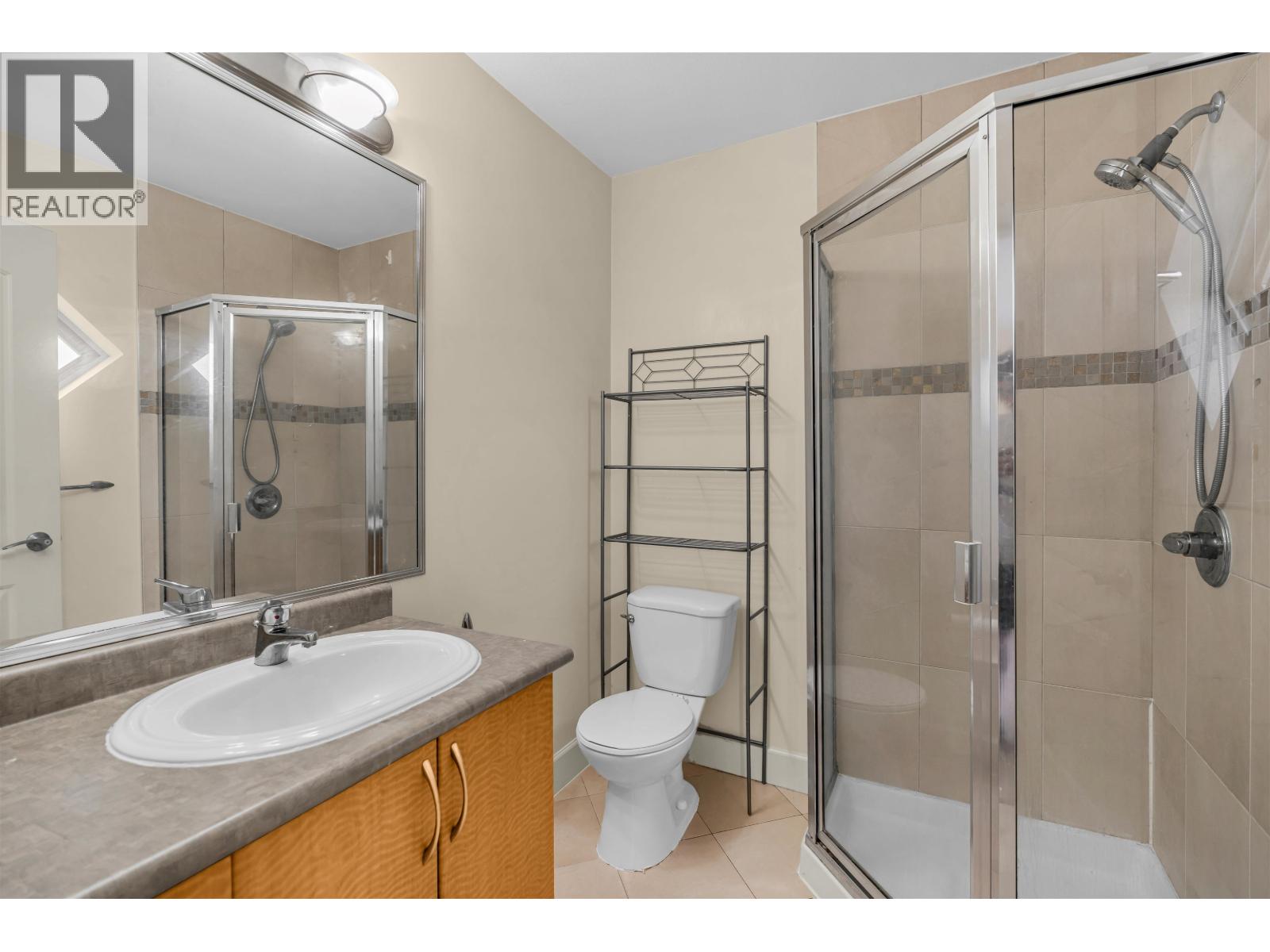 8 3139 SMITH AVENUE, Burnaby