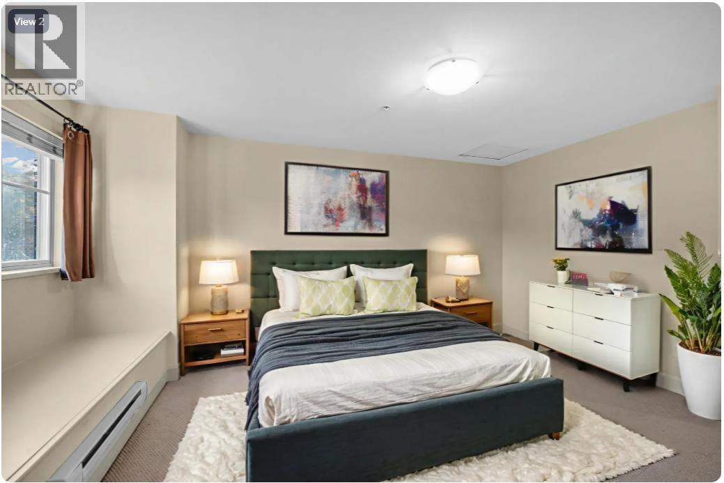 8 3139 SMITH AVENUE, Burnaby