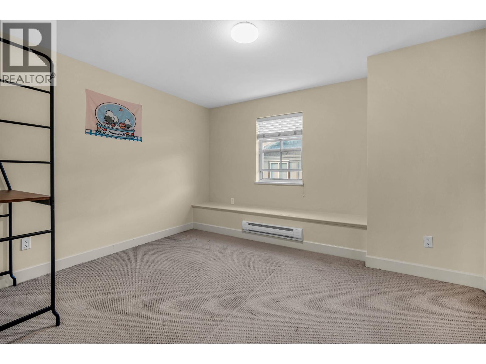 8 3139 SMITH AVENUE, Burnaby