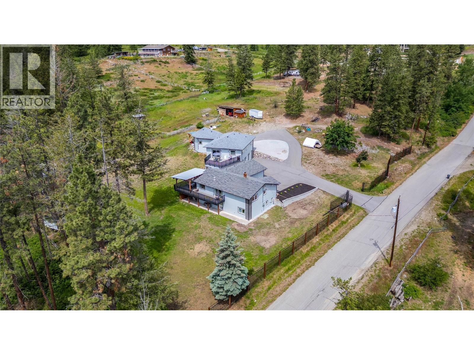 5308 Law Street, Peachland