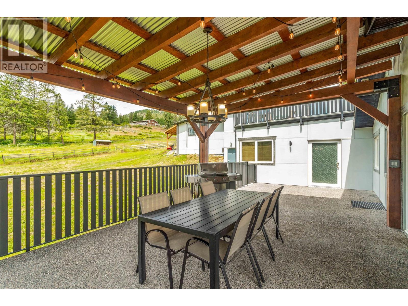 5308 Law Street, Peachland