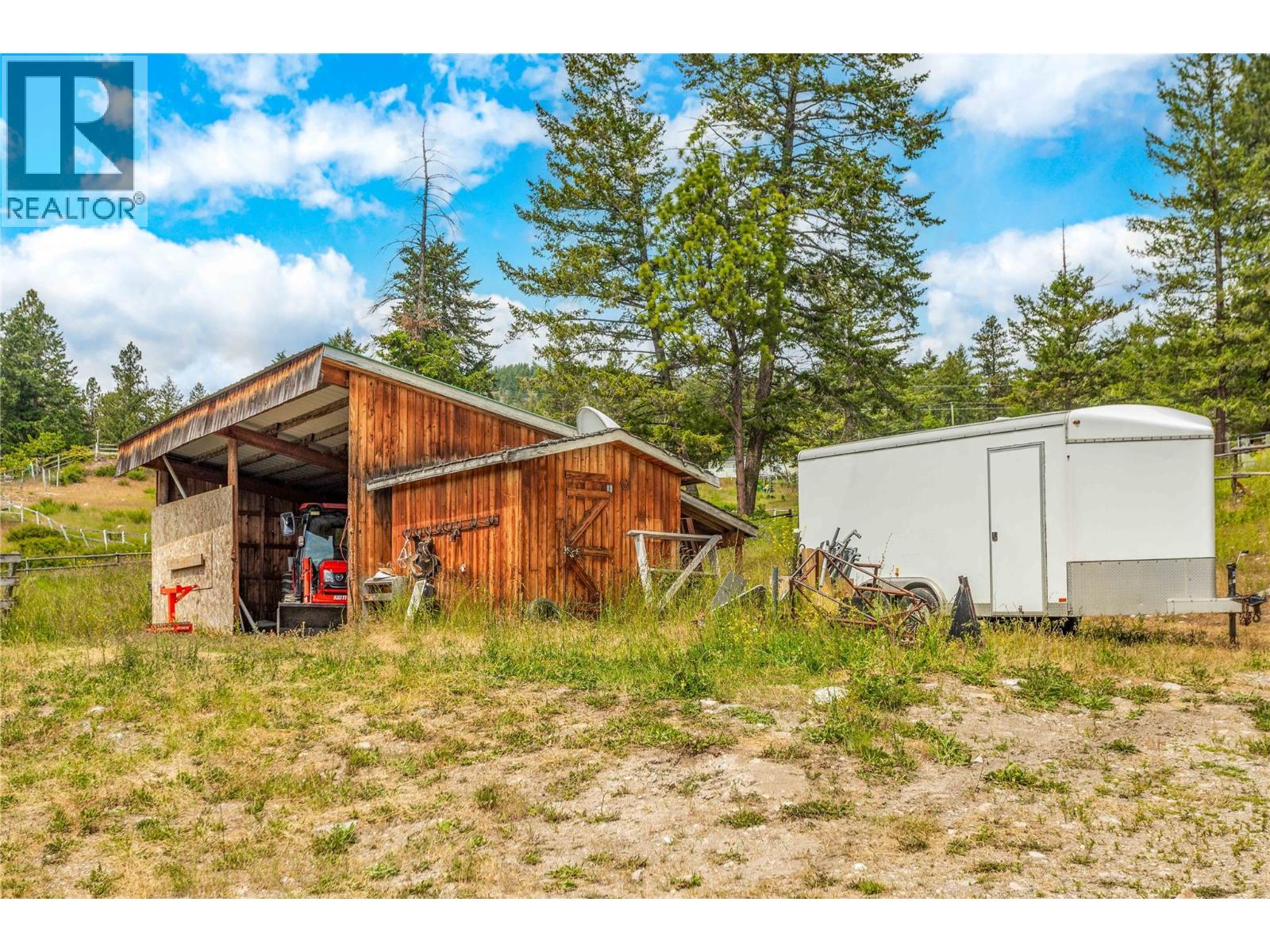 5308 Law Street, Peachland