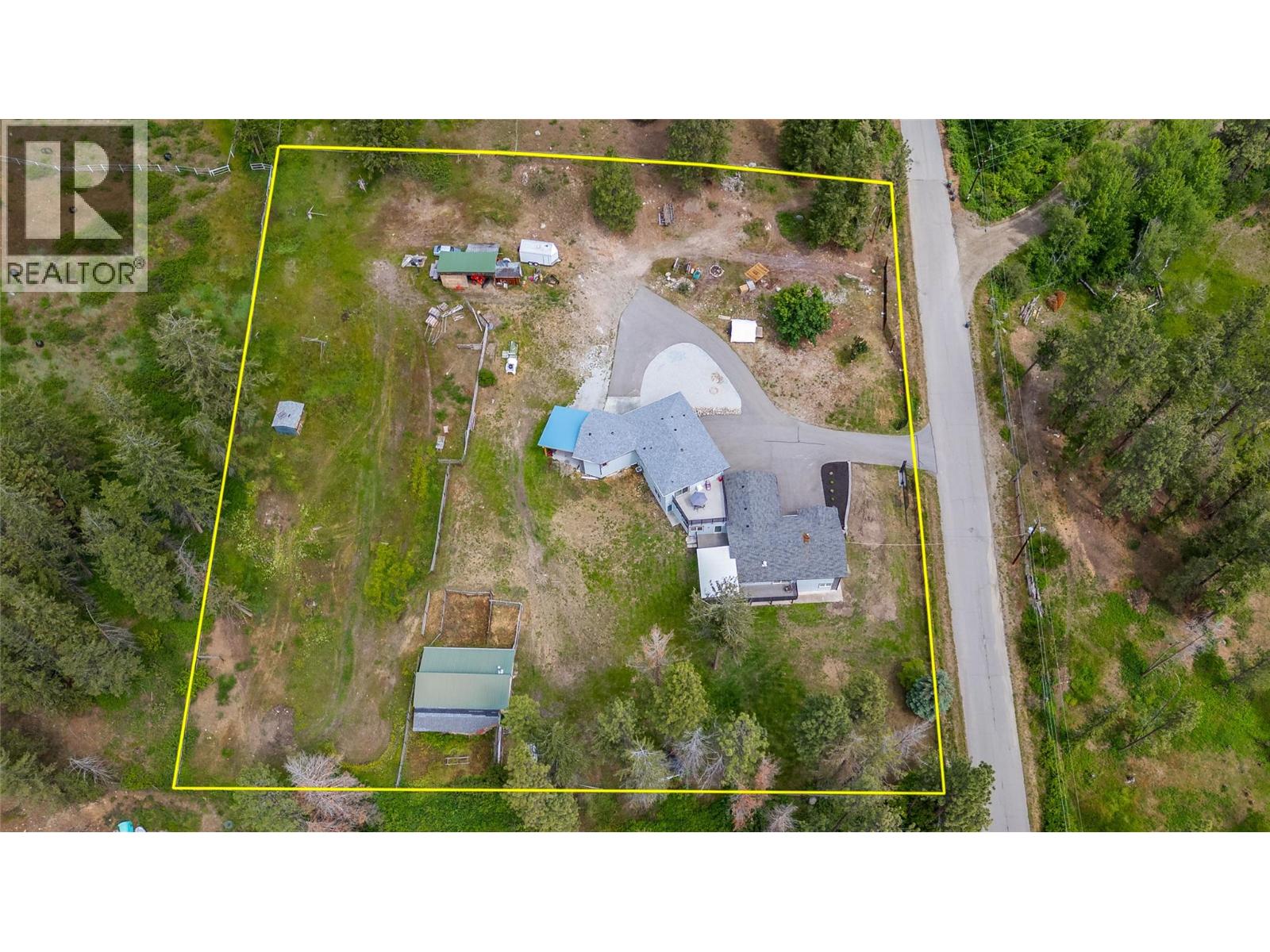 5308 Law Street, Peachland