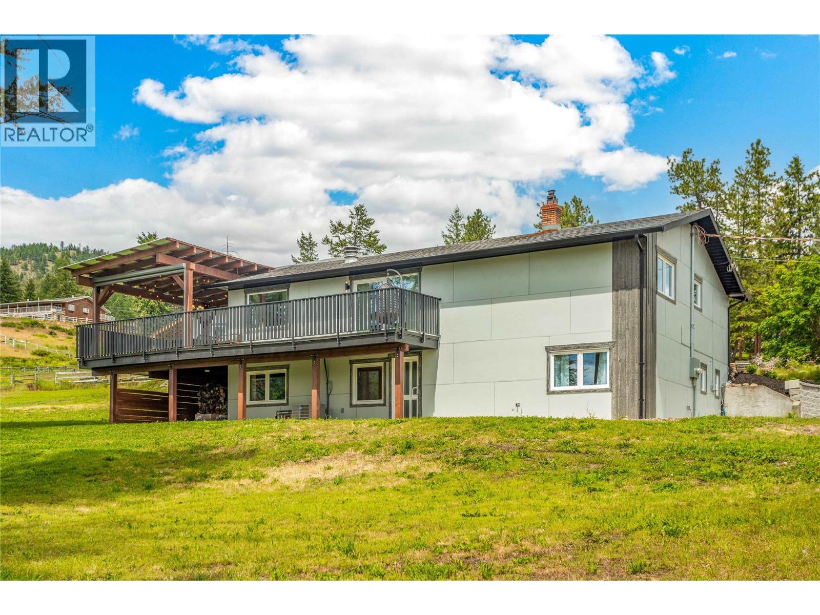 5308 Law Street, Peachland