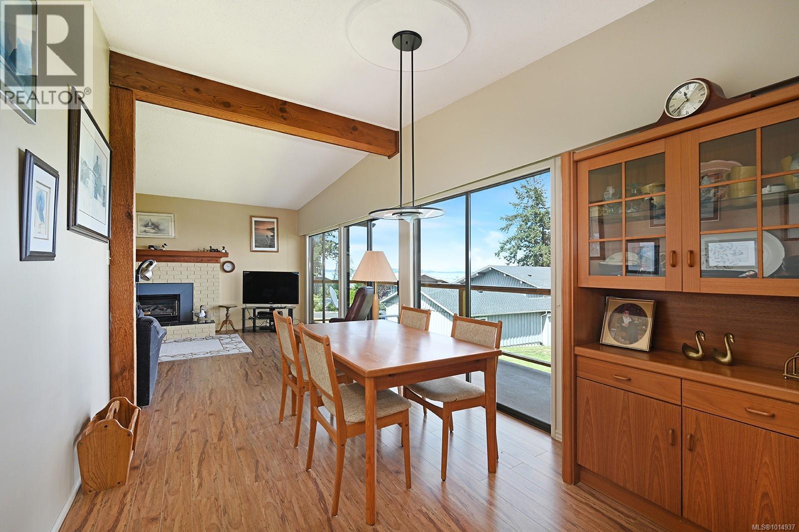 4842 Kilmarnock Dr, Courtenay