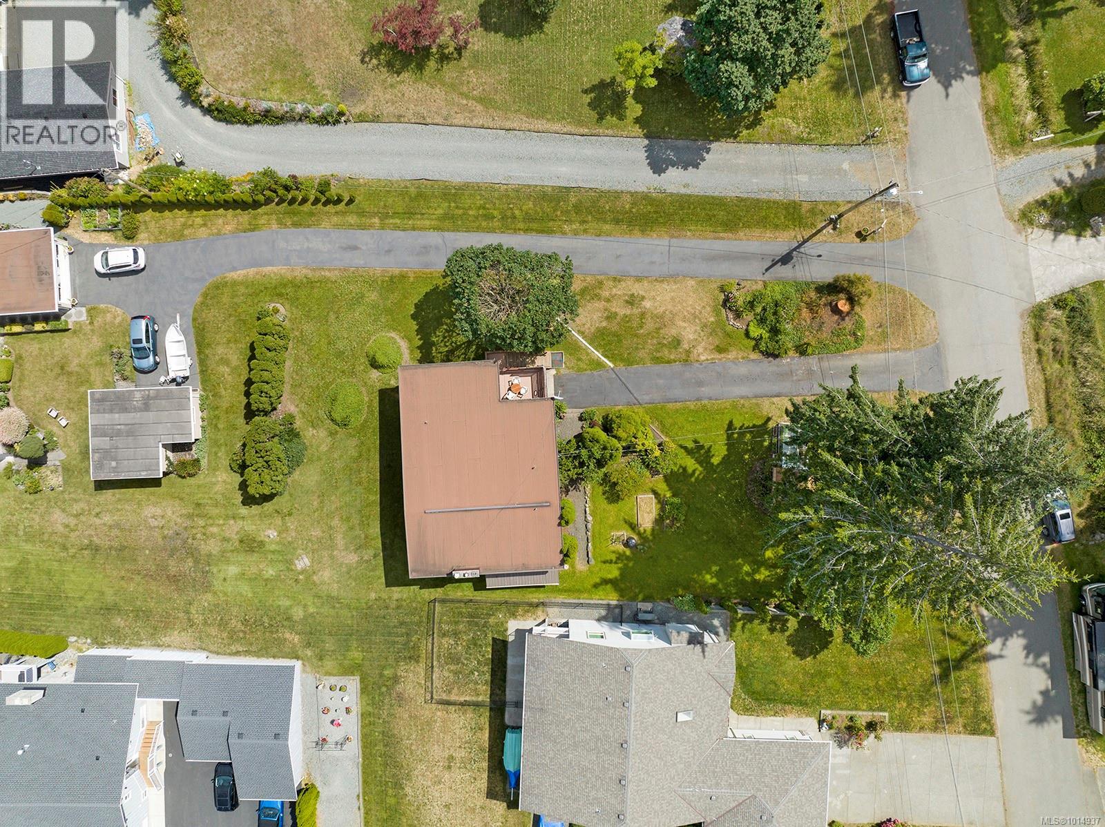 4842 Kilmarnock Dr, Courtenay