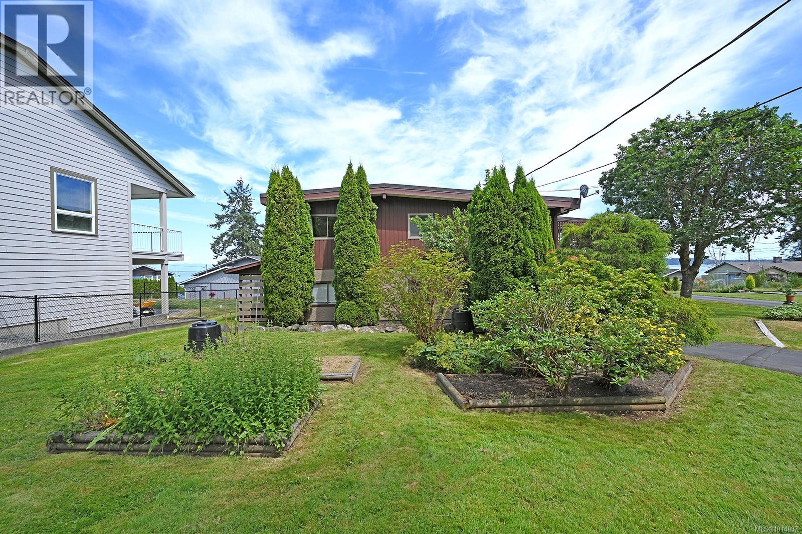 4842 Kilmarnock Dr, Courtenay