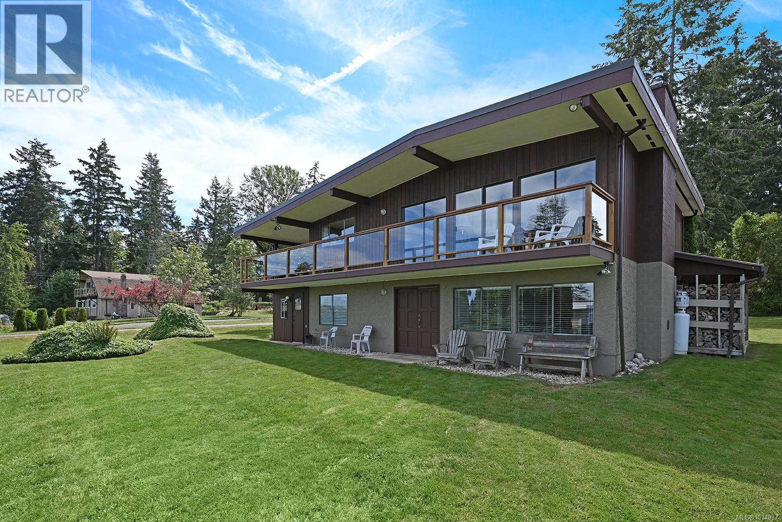 4842 Kilmarnock Dr, Courtenay