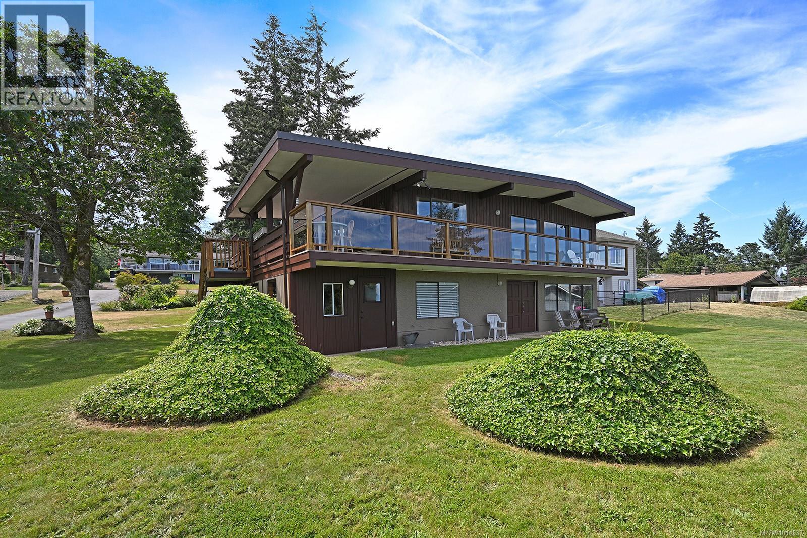 4842 Kilmarnock Dr, Courtenay
