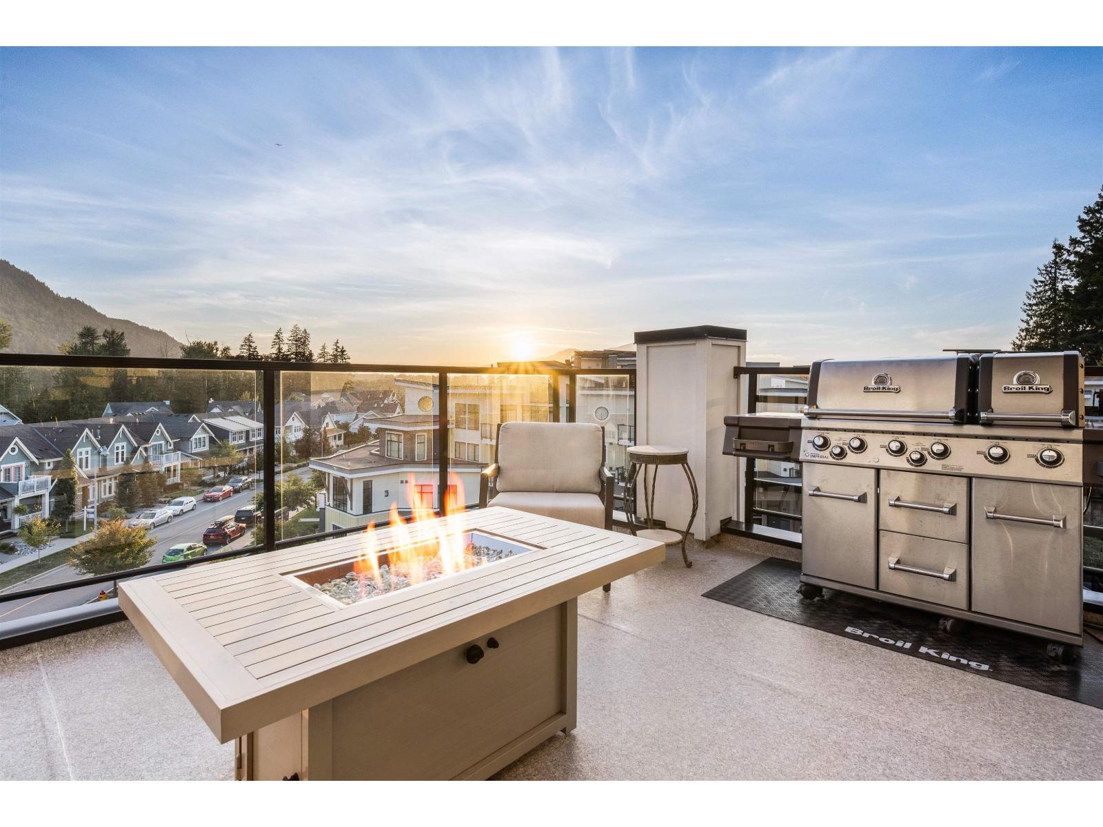 507 5380 TYEE LANE, Garrison Crossing - Photo 3 of 36, Chilliwack, British Columbia