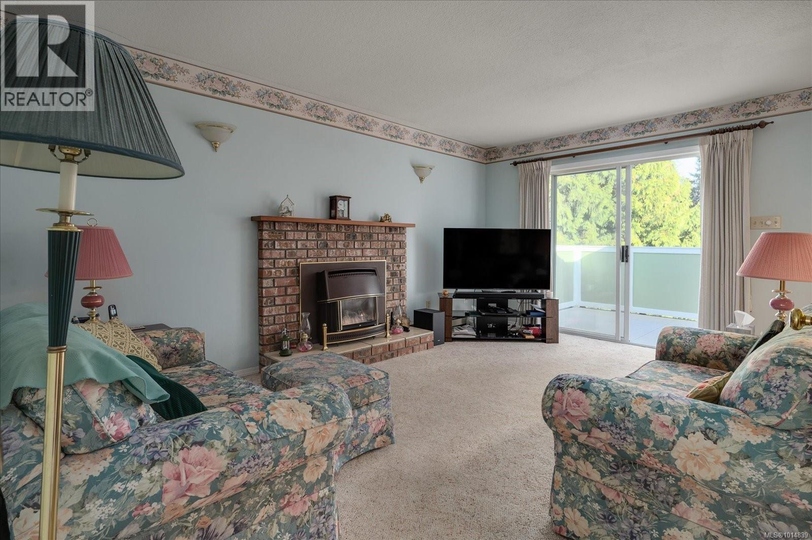 629 Dogwood Rd, Qualicum Beach