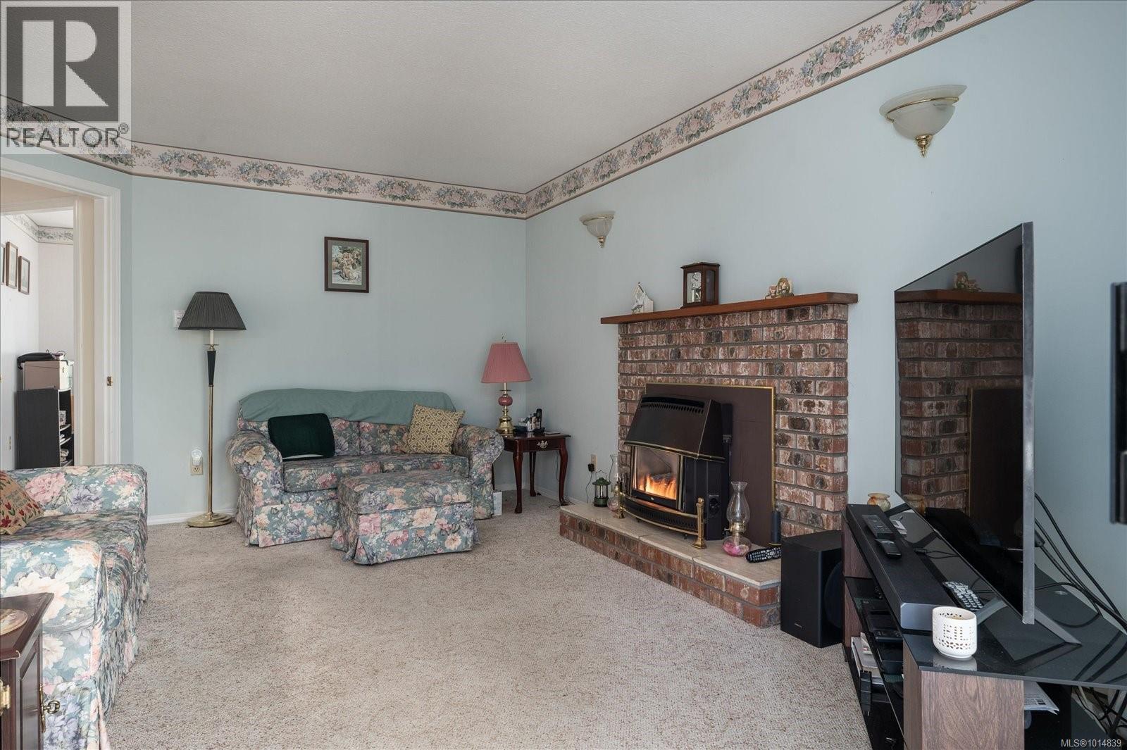 629 Dogwood Rd, Qualicum Beach